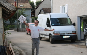   on a tout vendu !   : notre président est un homme heureux...